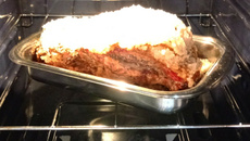 Carne assada com sal grosso