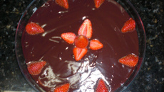 Bombom de morango de tigela