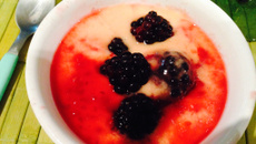 Creme de papaia com iogurte e amora (Light)