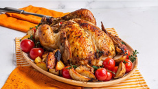 Frango assado inteiro e descomplicado