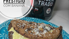 Panqueca prestígio com banana da mércia