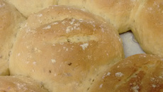 Pãozinho de milho com queijo