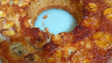 Bolo de iogurte com granola