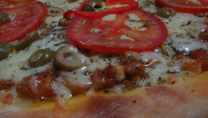 Massa de pizza com máquina de fazer pão