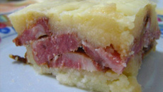 Purê de bata em camadas