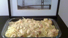 Linguine à carbonara de linguiça