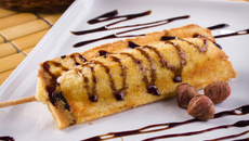 Crepe no palito (crepe suíço)