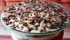 Pavê de maracujá com creme de chocolate ao pão de ló