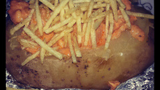 Batata inglesa com estrogonofe