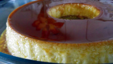 Pudim de leite condensado com coco