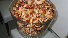 Castanha de caju caramelada