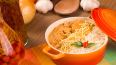 Strogonoff de frango supersimples e gostoso