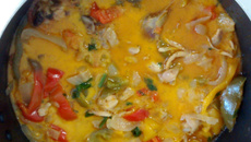 Moqueca de frango à baiana