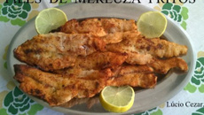 Filés de merluza fritos (Lúcio Cezar)