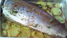 Salmão assado magnífico