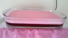 Gelatina cremosa com creme de leite