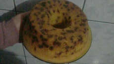 Bolo tipo panetone de chocolate