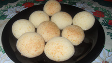 Pão de queijo mineiro