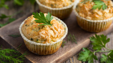 Muffins de bacon e parmesão