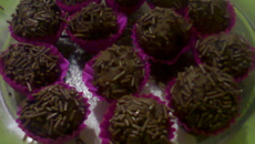 Brigaeiro de biscoito maizena chocolate