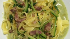 Tagliatelle alla crema di broccoli (Tagliatelle ao creme de brócolis)