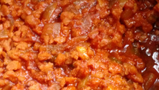 Molho de carne de soja texturizada