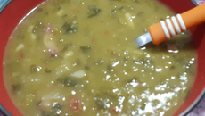 Sopa de ervilha com paio