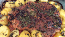 Pernil ao forno com batata