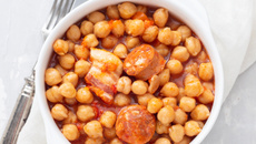 Grão-de-bico com calabresa