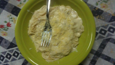 Macarrão ao molho de cebola