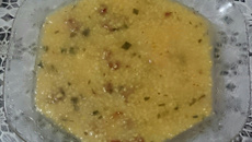 Quirera com costelinha defumada