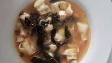 Sopa de capeletti simples