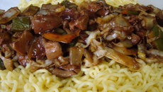 Macarrão estilo chinês