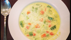 Sopa de legumes com cream cheese light