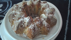 Bolo de laranja com maçã e canela