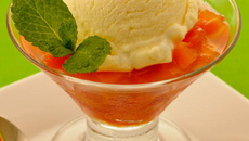 Doce de mamão com sorvete