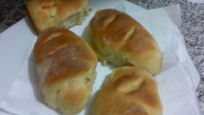 Pão doce de leite em pó.