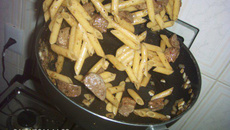 Penne com agrião à moda Ravanelli