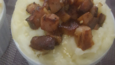 Escondidinho de carne moída com bacon