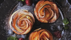 Tortinhas de maçã com cream cheese