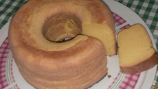 Bolo de fubá flocão