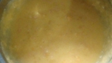 Bolo com recheio de baunilha