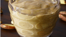 Vitamina de banana com ameixa e castanha com AdeS zero