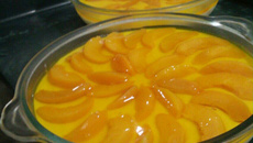 Torta de pêssego gelada e fácil