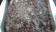 Bolo prático de chocolate molhadinho