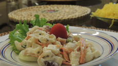 Salada cremosa de festa de verão