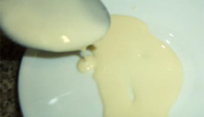 Leite condensado caseiro delicioso