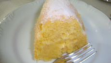 Bolo de fubá cremosão