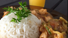 Abobrinha picada com frango