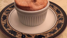 Souflé de Goiabada com Calda fria de Queijo